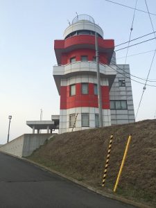 1604251
